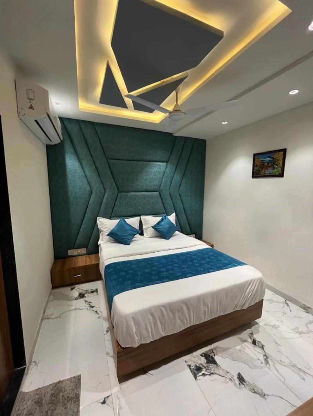 Hotel Season Ahmedabad Extérieur photo