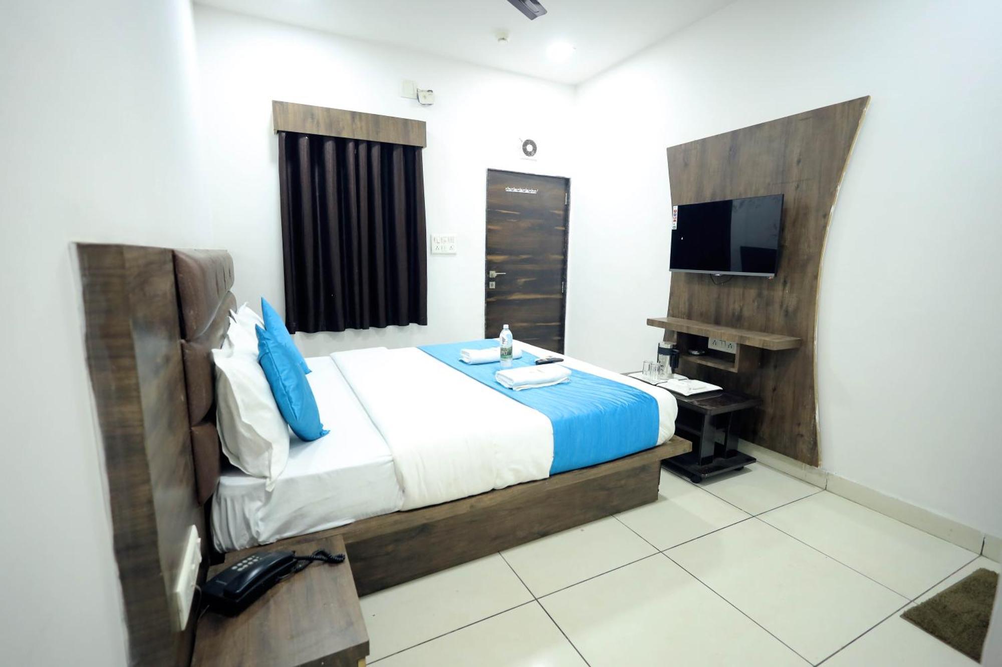 Hotel Season Ahmedabad Extérieur photo