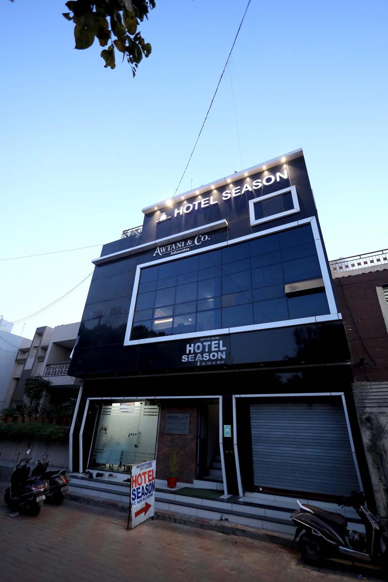 Hotel Season Ahmedabad Extérieur photo