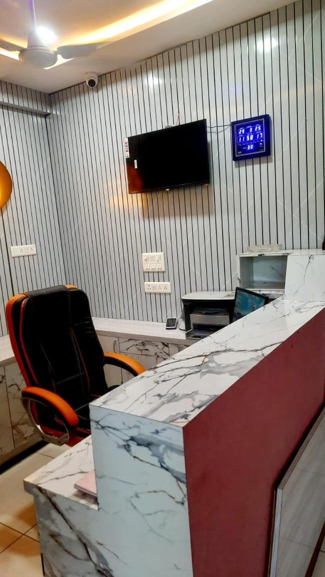 Hotel Season Ahmedabad Extérieur photo