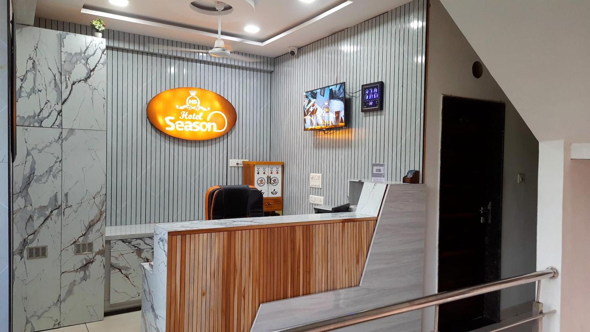 Hotel Season Ahmedabad Extérieur photo